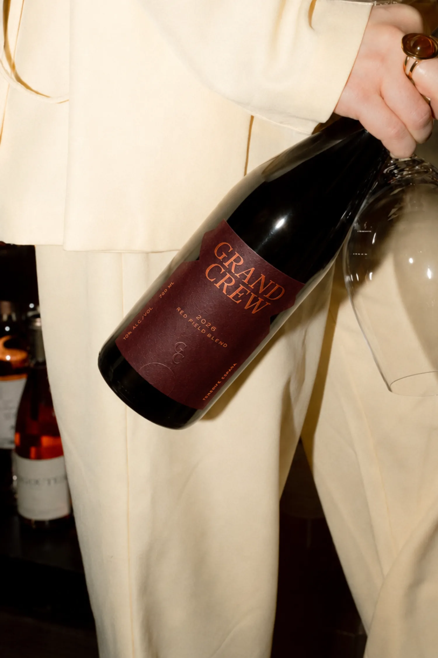 Grand Crew Red Blend carried into an everyday outdoor occasion